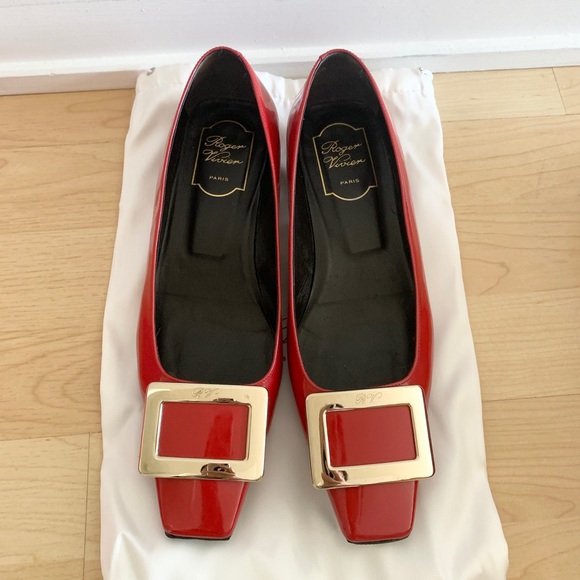 Roger Vivier Belle Vivier Metal Buckle Ballerinas in Patent Leather - Picture 4 of 9